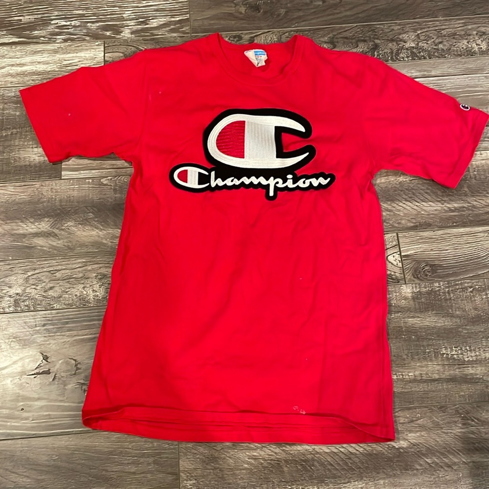 Like new champion tee shirt